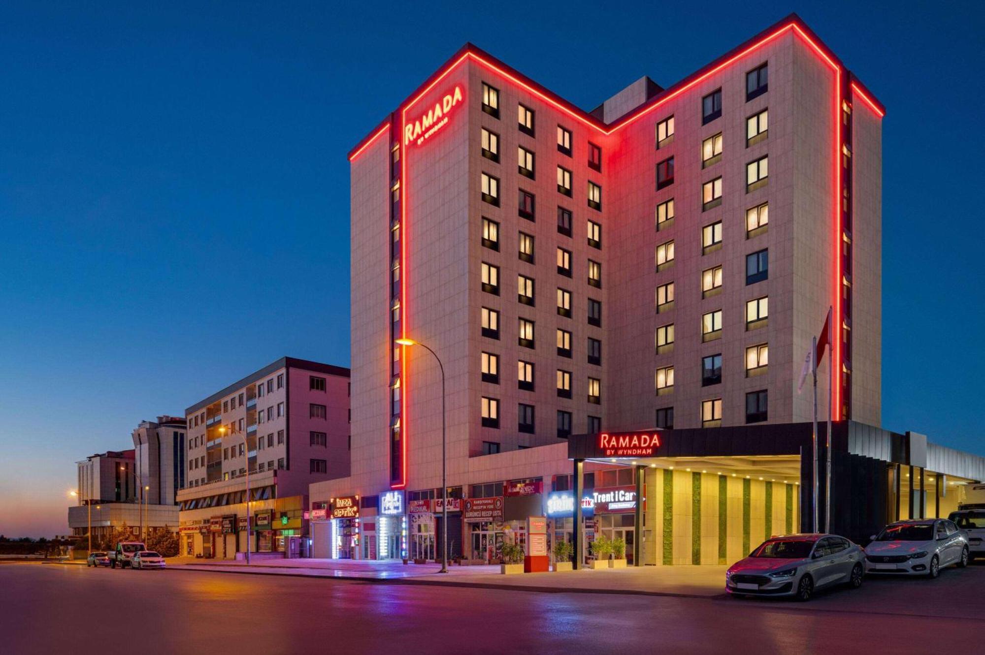 Hotel Ramada By Wyndham Gaziantep Exterior foto