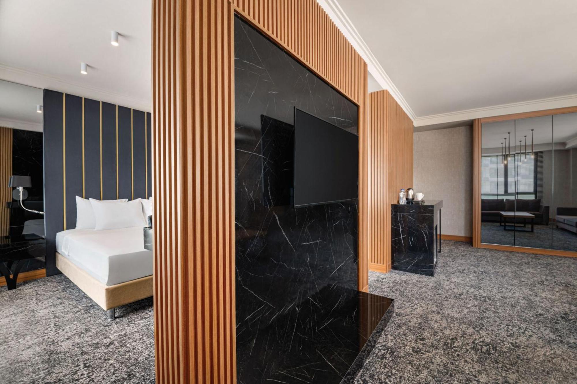 Hotel Ramada By Wyndham Gaziantep Exterior foto